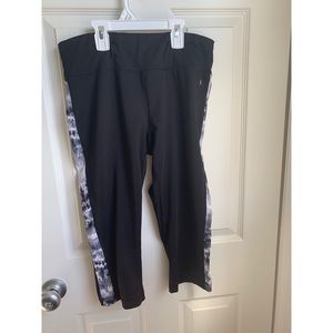 Printed workout leggings